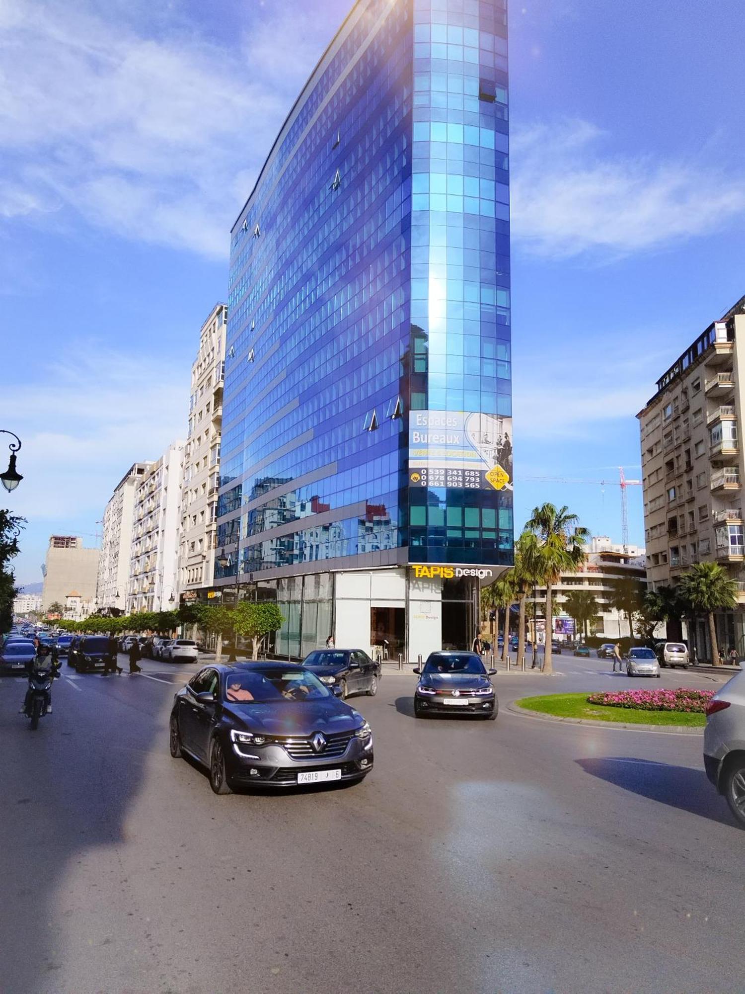Incroyable Appartement A Playa Enface Cafe Sky 17 Tanger Luaran gambar
